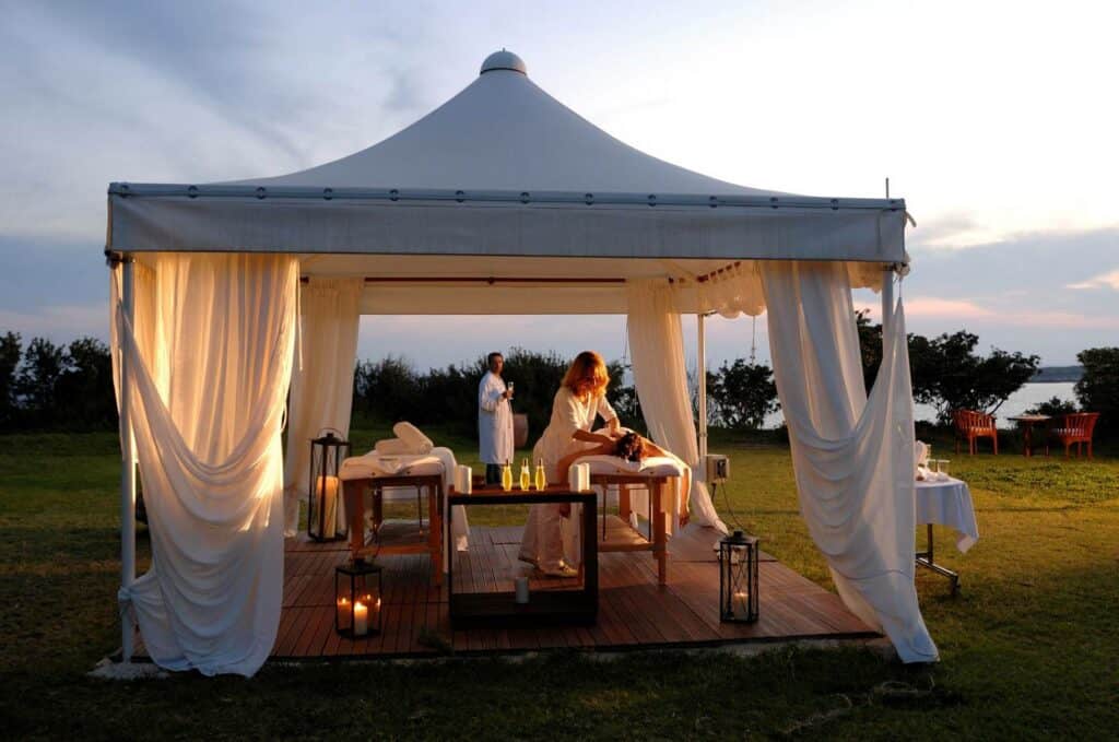 040a-Coral-Beach-Sunset-Massage-1024x679.jpg